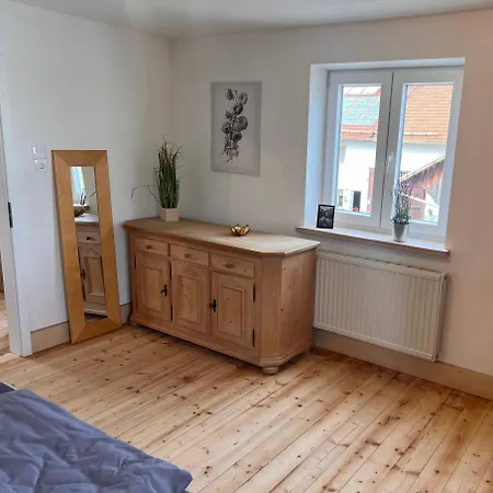 Modern, Geraeumig, Bayerisch - Haus In Lengenfeld Appartement Purgen
